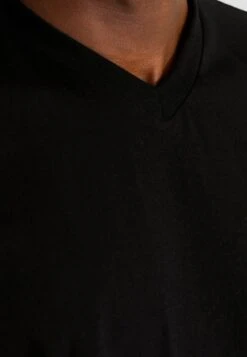 Schiesser American V-Neck Mpack:2 - Pyjama Top - Black -Stock X fc4e51340448405787e00e62bcd752b2