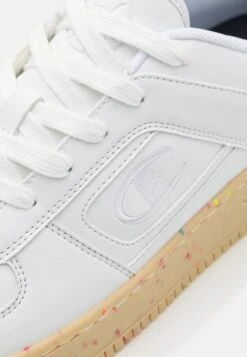 Champion Foul Play- Basketball Shoes - White -Stock X fe3070030f544886b14870e6215ab7cf