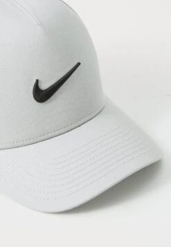 Nike Sportswear RISE UNISEX - Cap - Light Smoke Grey/black -Stock X fe6b52f04a1c4d43a44bfe3aa5745622