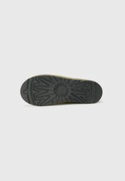 Ugg TASMAN II - Slippers - Muted Brass/magnolia Leaf -Stock X fee6eacb4a1d46f8924f04babea68706