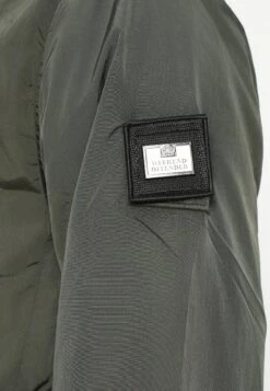 Weekend Offender TECHNICIAN - Light Jacket - Black Forest -Stock X ff15d3fd26e4418d979b66d31e32ac43