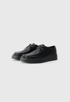 Calvin Klein HYBRID CUP WALLABEE - Smart Lace-ups - Triple Black 10 Calvin Klein HYBRID CUP WALLABEE - Smart Lace-ups - Triple Black -Stock X ff27c9ddd2ec4f6ca847e6bcfa3d3e50