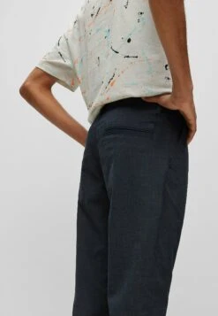 Boss Schino-Shyne - Trousers - Dark Blue Four 11 Boss Schino-Shyne - Trousers - Dark Blue Four -Stock X ff641b2fb5844d758a778dd5279fc43d